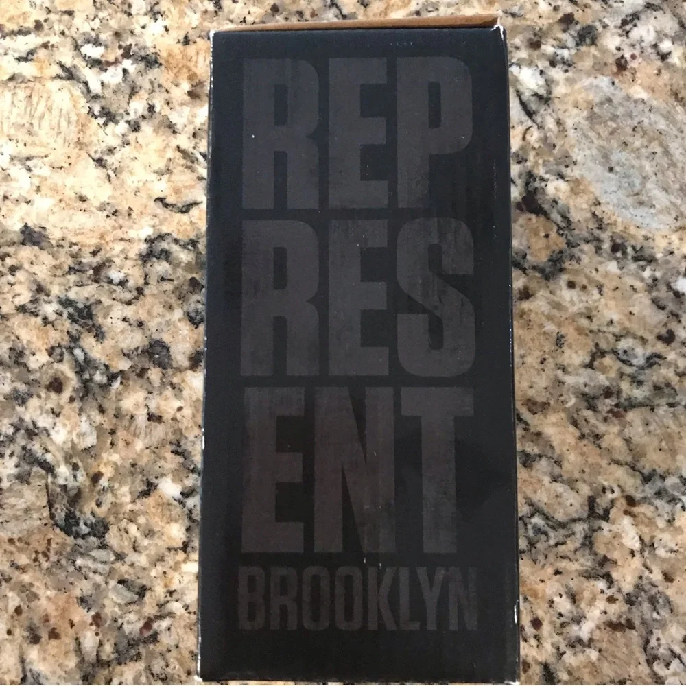 🏀Thaddeus Young Bobblehead - Picture 4 of 7